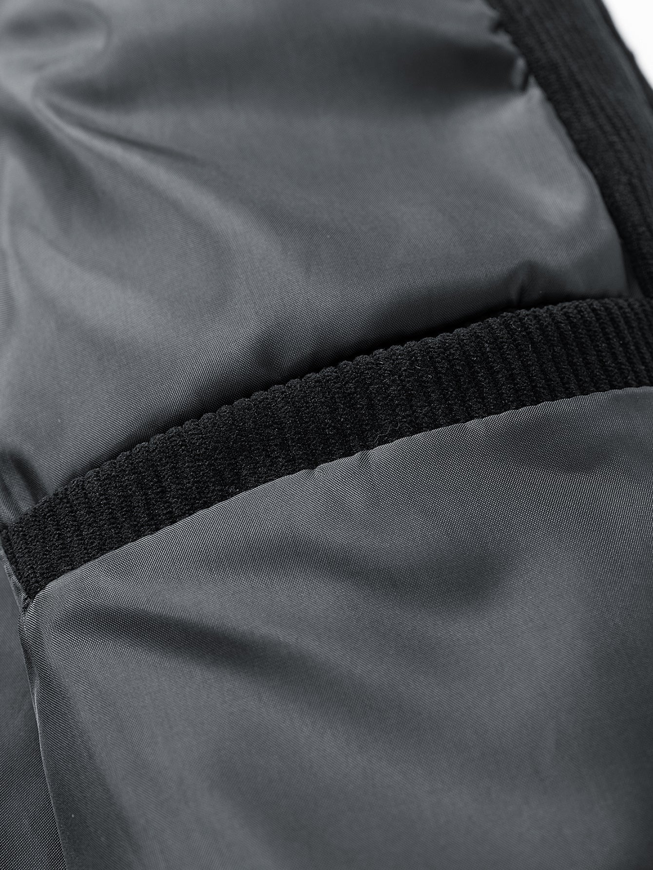 Taschenfreundliche Cordjacke