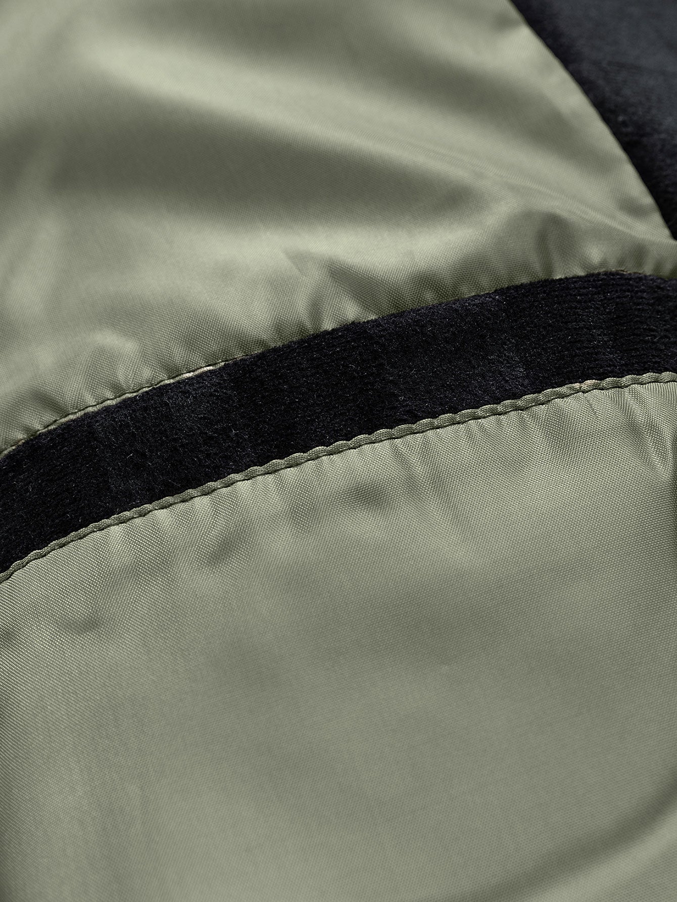 Jacke mit Taschen aus Kunstwildleder mit Schachbrettmuster