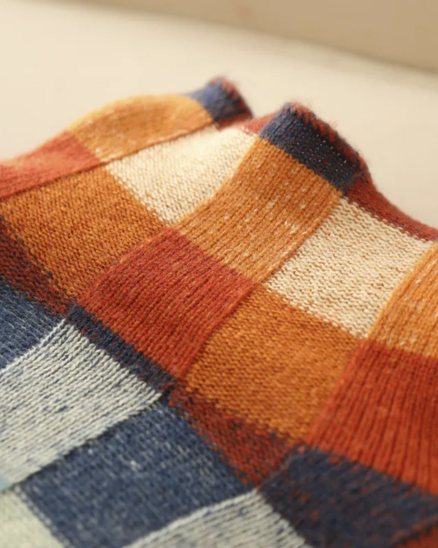 Madi - Cashmere Luxe Patchwork Rollkragenpullover