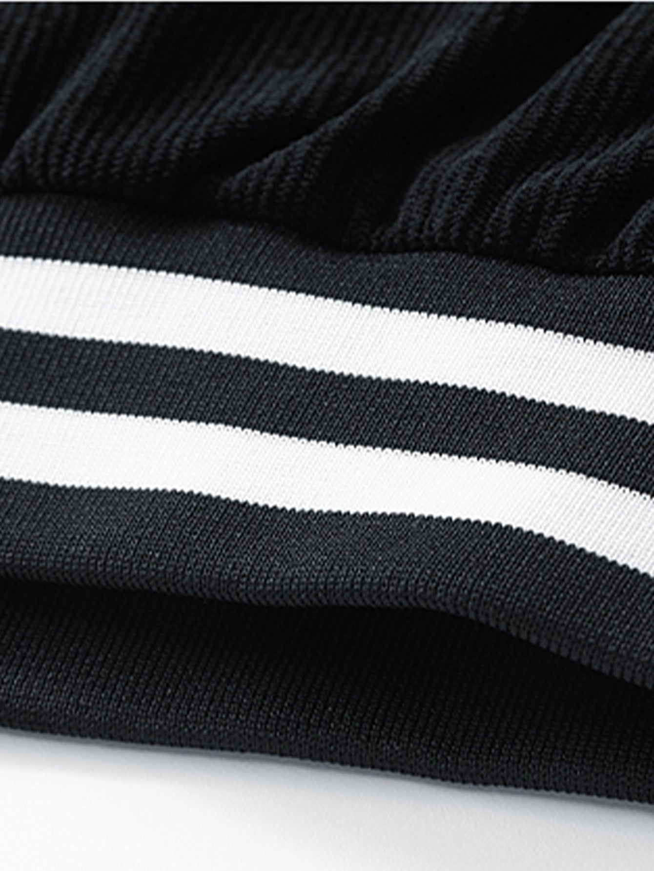 Berg Stickerei Corduroy Baseballjacke