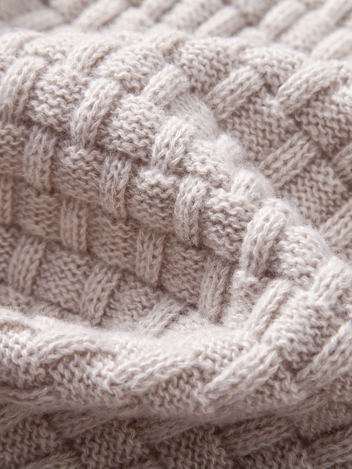 Gestreifter Kapuzenpullover