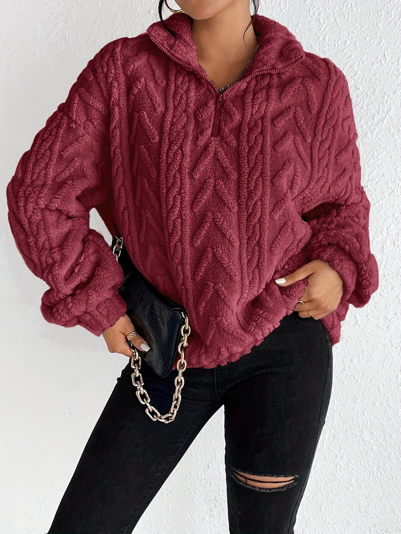 Aila - Flauschiger Zip-Pullover