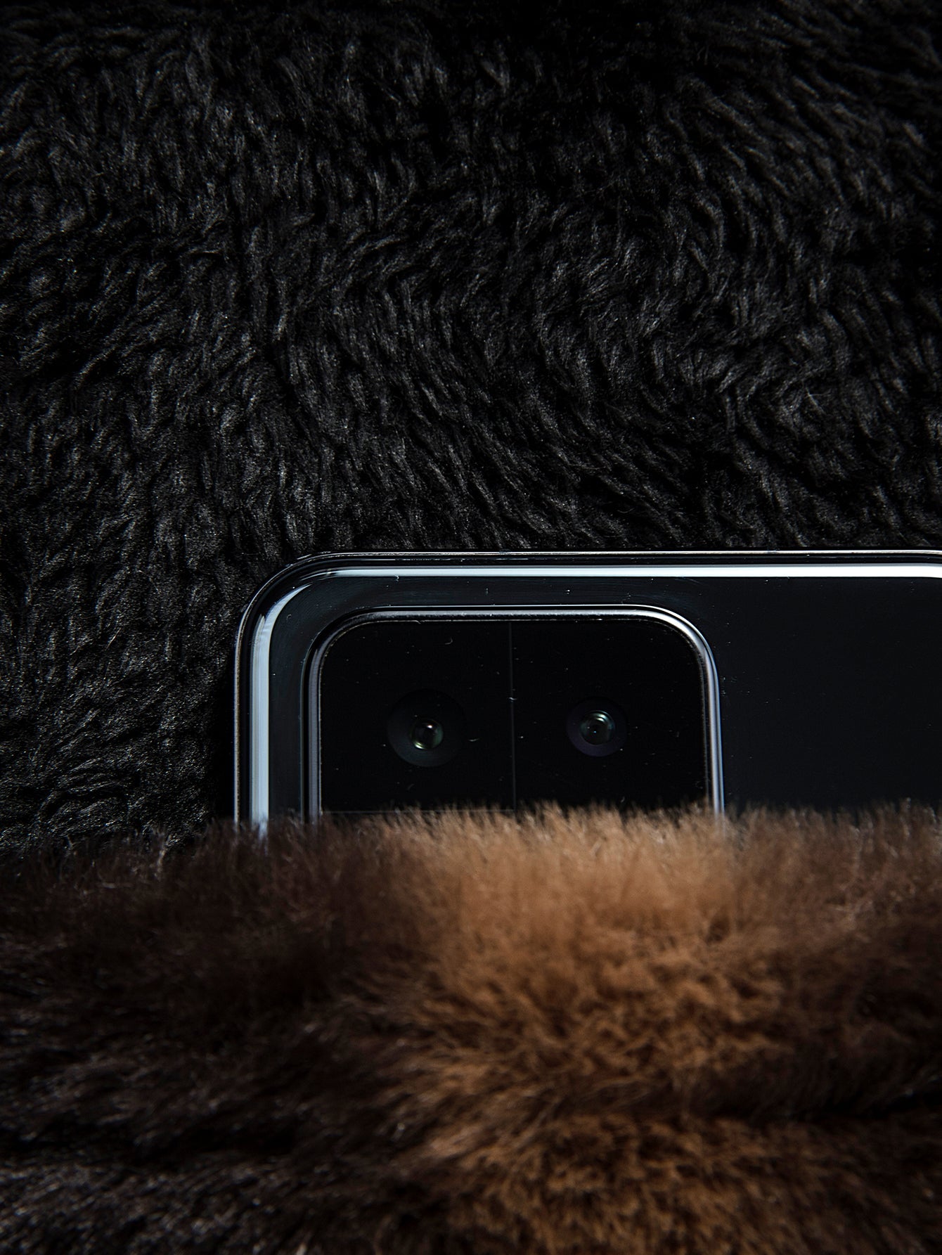 Kapuzenjacke mit Tiermuster aus Kunstfell