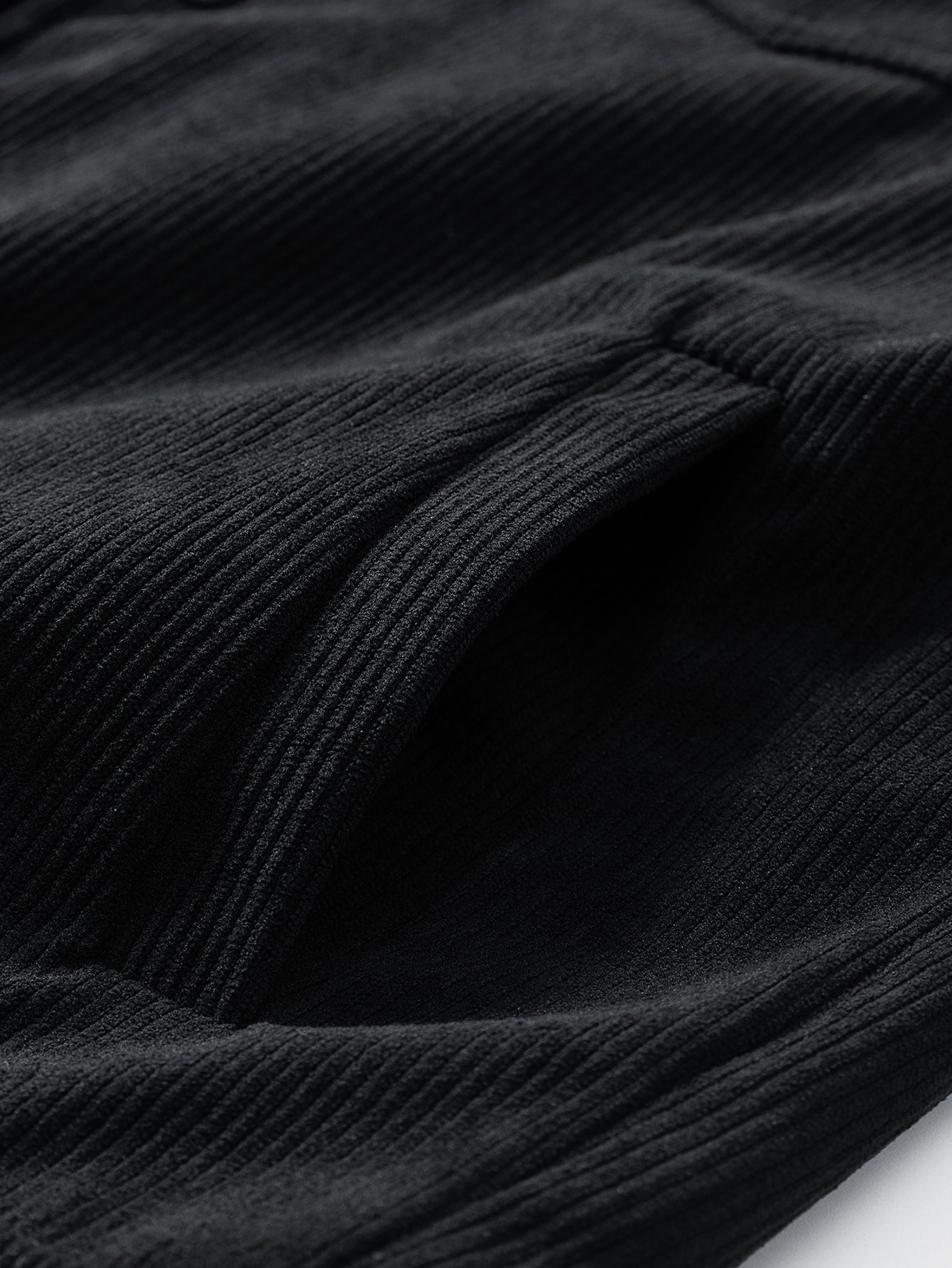 Taschenfreundliche Cordjacke