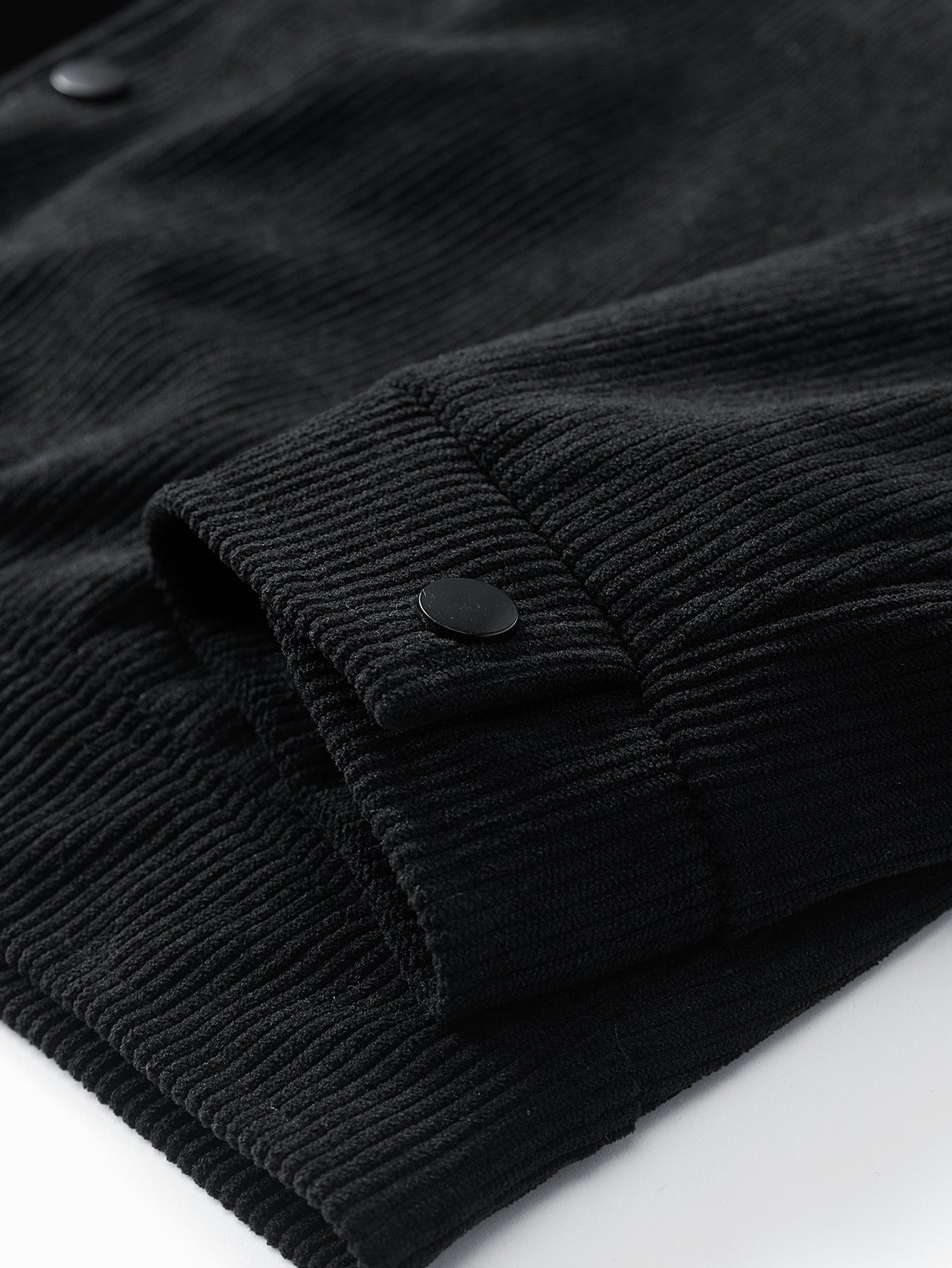 Taschenfreundliche Cordjacke