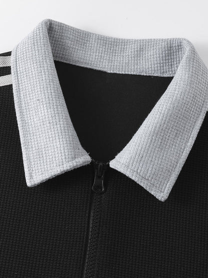 Gestreiftes Waffel-Poloshirt mit Rollkragen und Reißverschluss