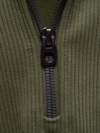 Gestreiftes Sweatshirt mit Raglanärmeln und Viertel-Reißverschluss