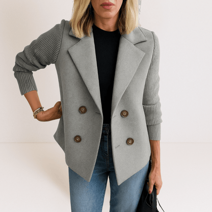 Olivia | Elegante Jacke mit gestrickten Ärmeln