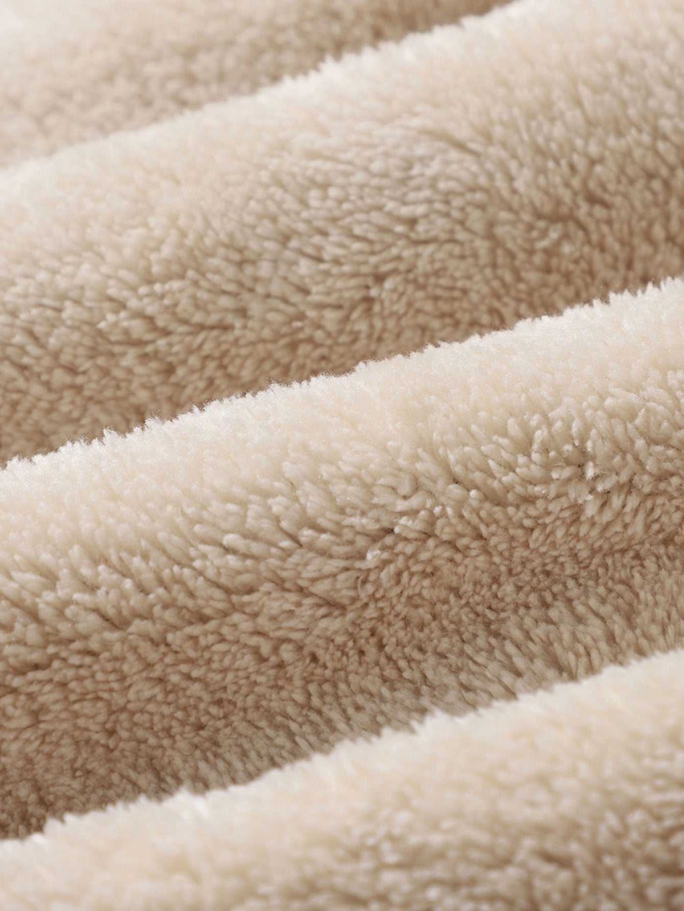 Teddygefütterte Jogginghose