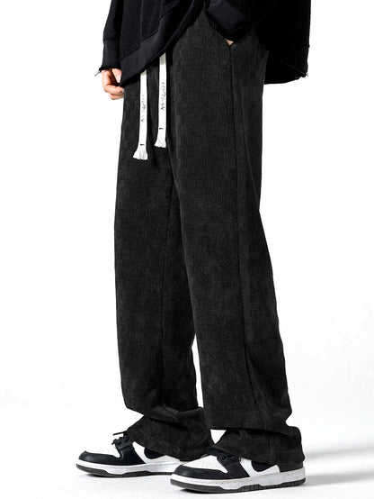 Gestreifte gerade Hose mit kariertem Design