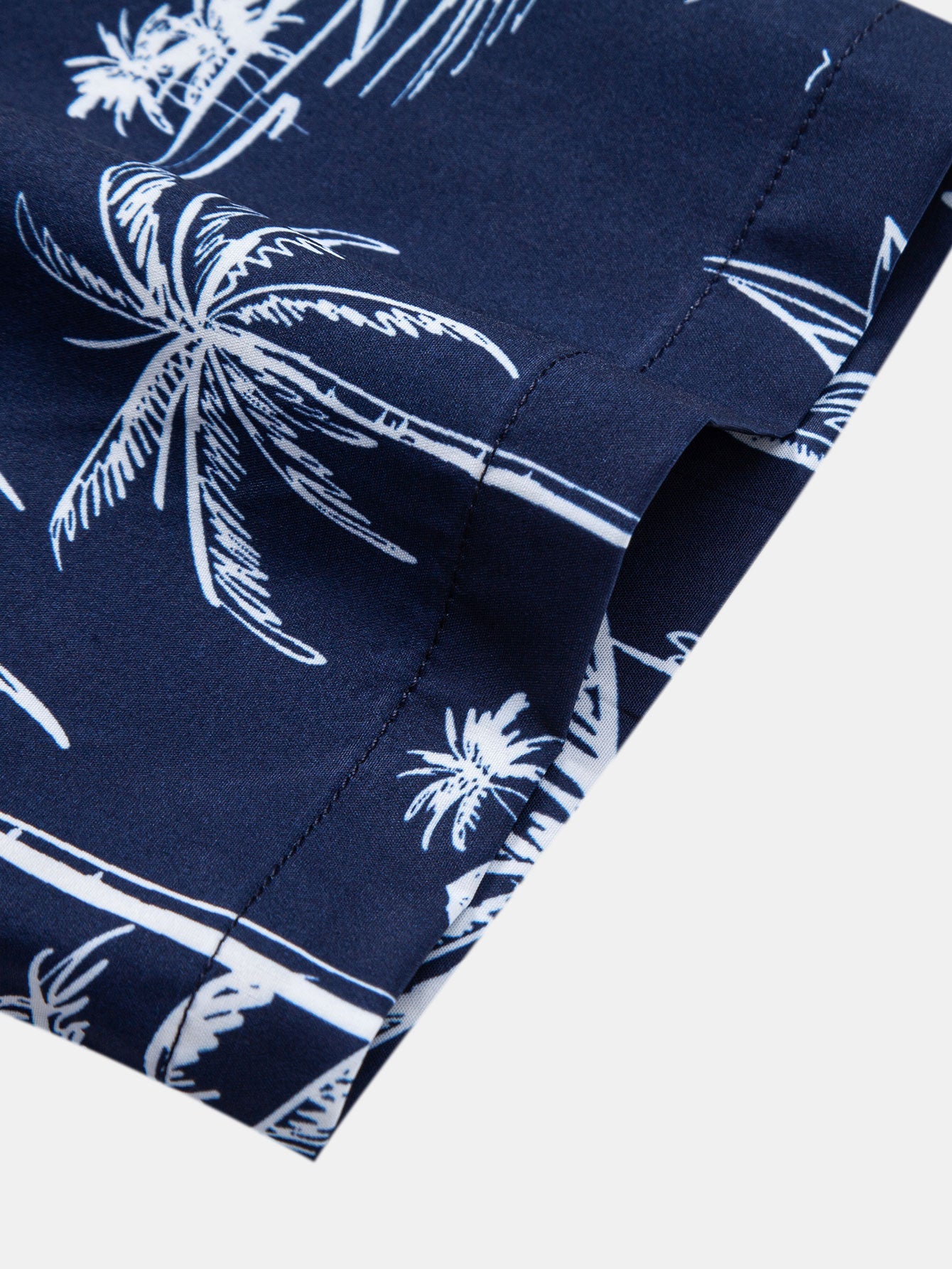 Palm Tree Island Hemd mit Knopfleiste und Kordelzug-Badeshorts
