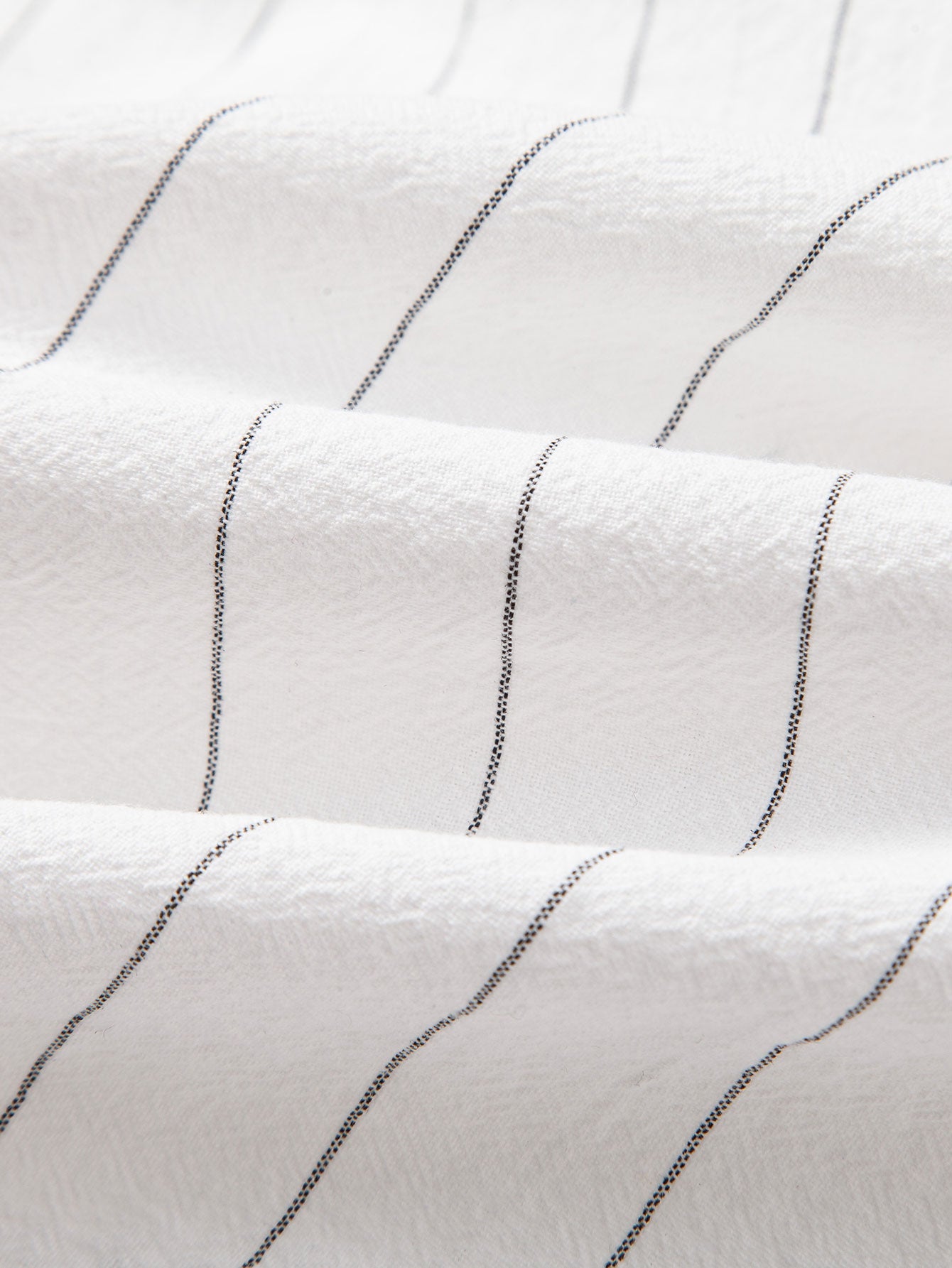 Gestreiftes Hemd in Leinenoptik mit Knöpfen und Shorts mit Kordelzug