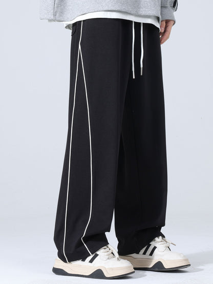 Weite Hose mit Seitenstreifen