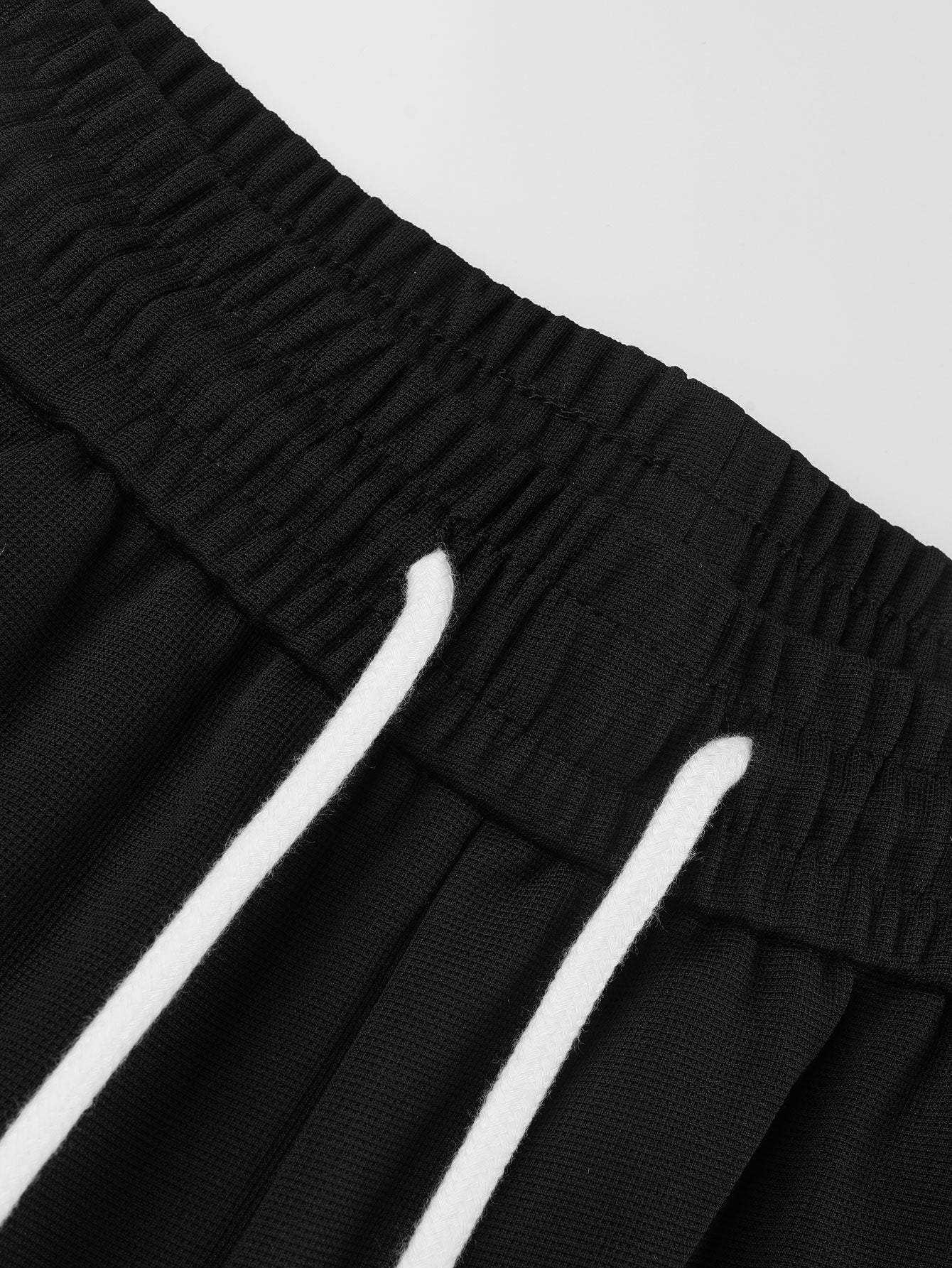 Bequeme Hose mit seitlichem Streifen