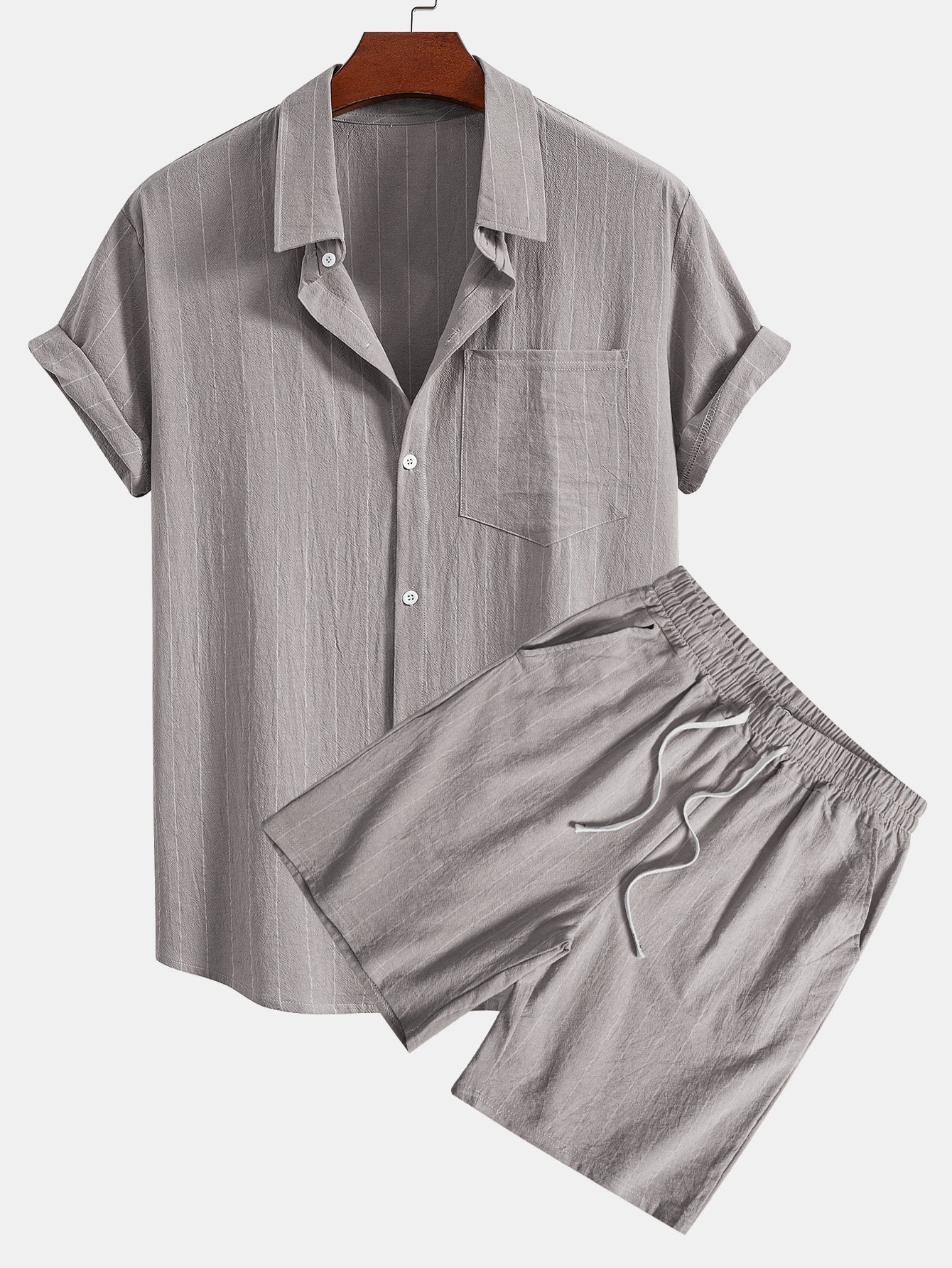 Gestreiftes Hemd in Leinenoptik mit Knöpfen und Shorts mit Kordelzug
