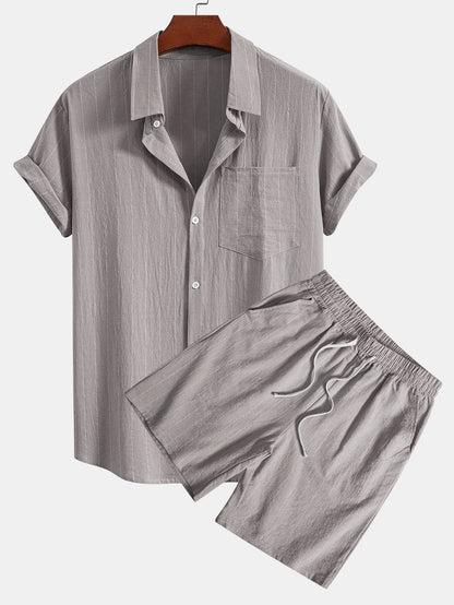 Gestreiftes Hemd in Leinenoptik mit Knöpfen und Shorts mit Kordelzug