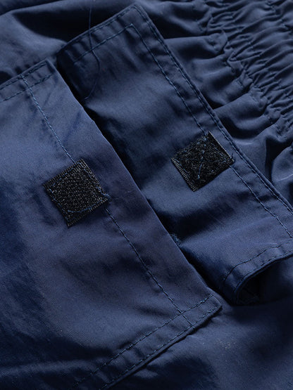 Reguläre Passform Baumwoll-T-Shirt mit Palmbaum-Silhouette Druck & passende Badehose