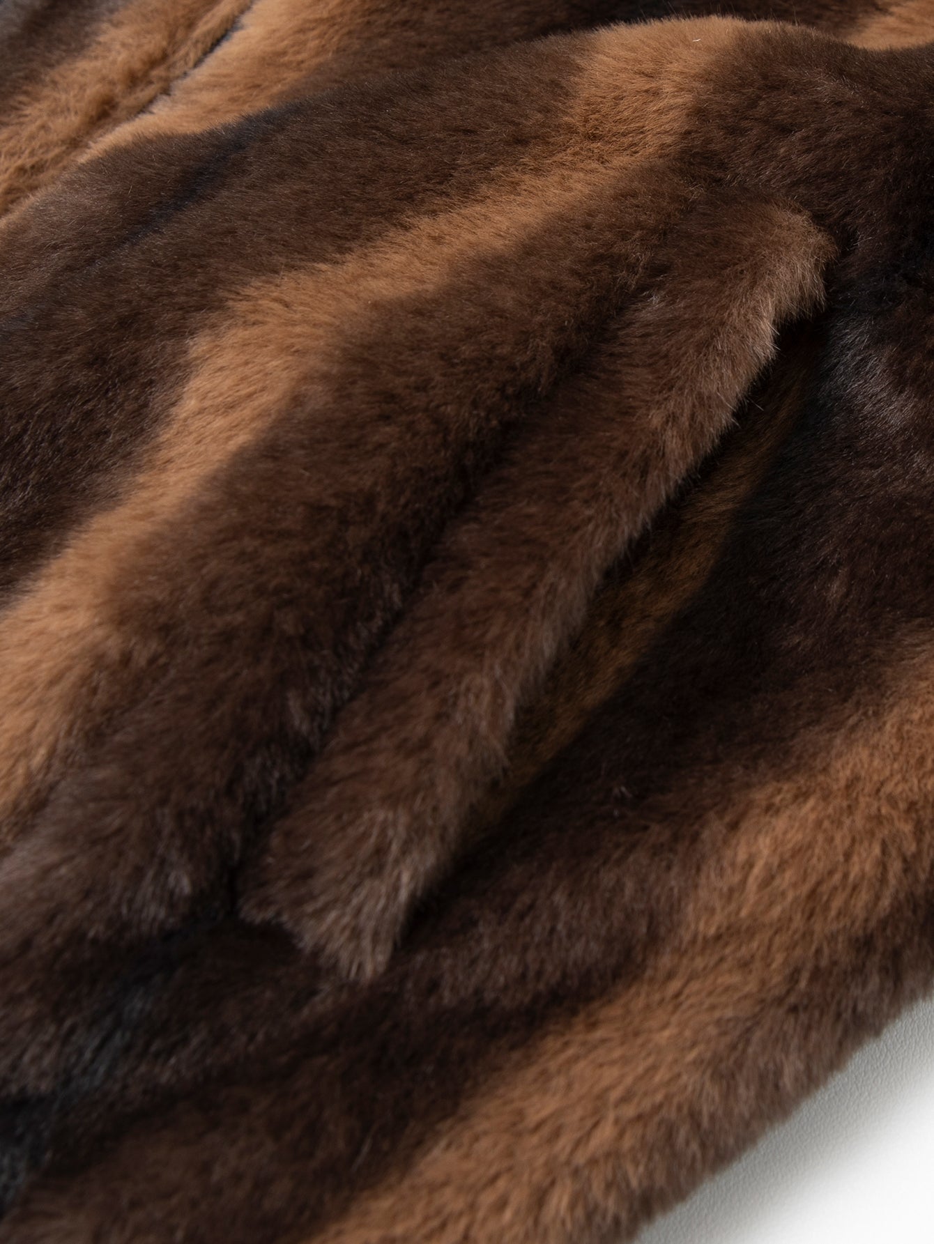 Kunstpelz-Reißverschlussjacke