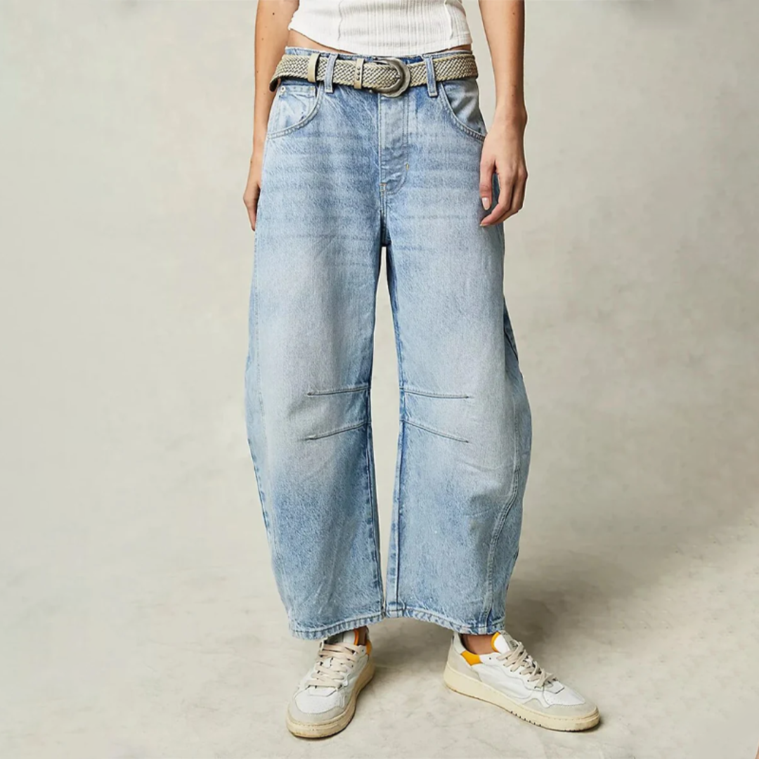LISA I JEANS MIT WEITEM BEIN