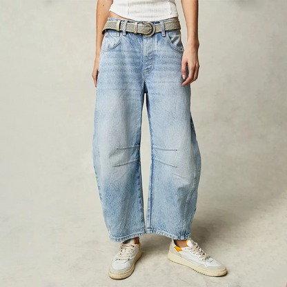 LISA I JEANS MIT WEITEM BEIN