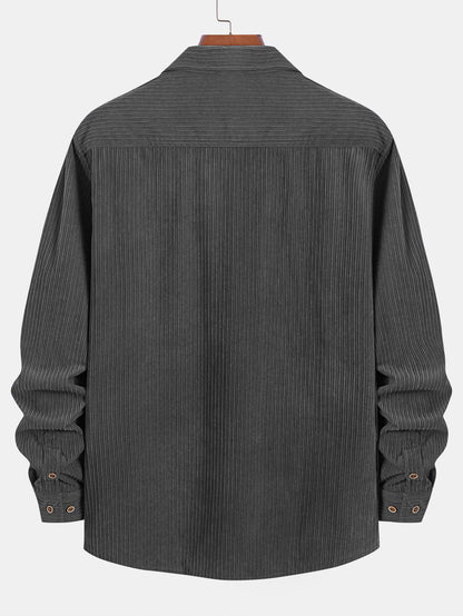 Langärmliges Cordhemd mit Tasche und Knopfdetails