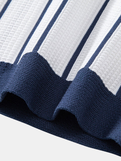 Gestreiftes Strickhemd mit Knopfverschluss