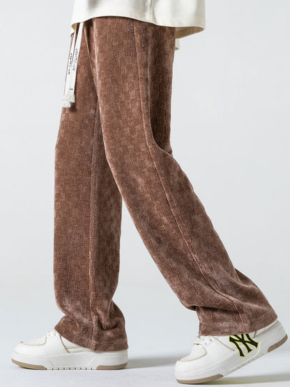 Gestreifte gerade Hose mit kariertem Design