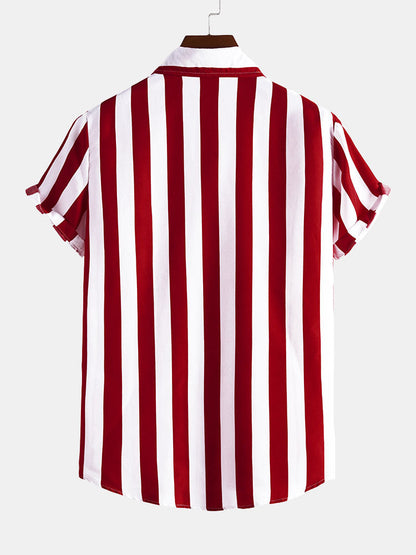 Gestreifte Stehkragenhemden in breiter Ausführung