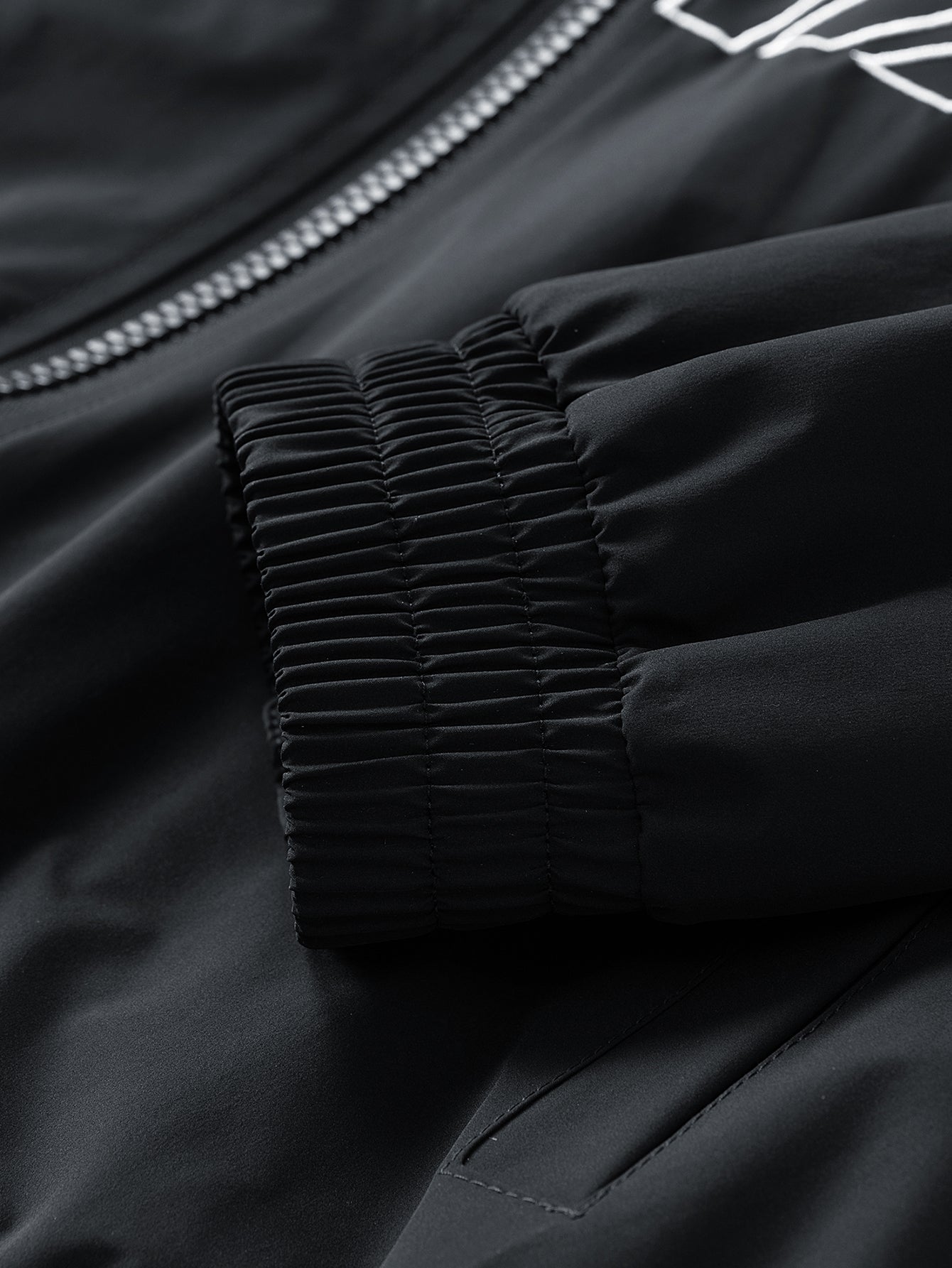 Bestickte Rennjacke mit lockerem Sitz