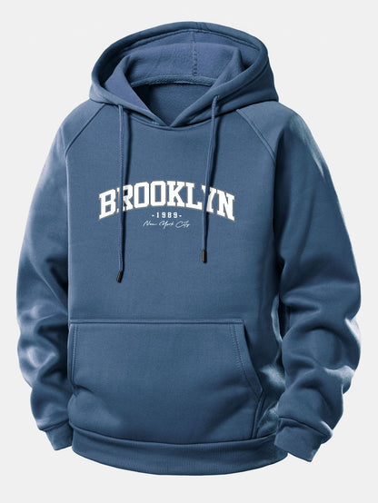 Brooklyn Print Hoodie mit Kordelzug