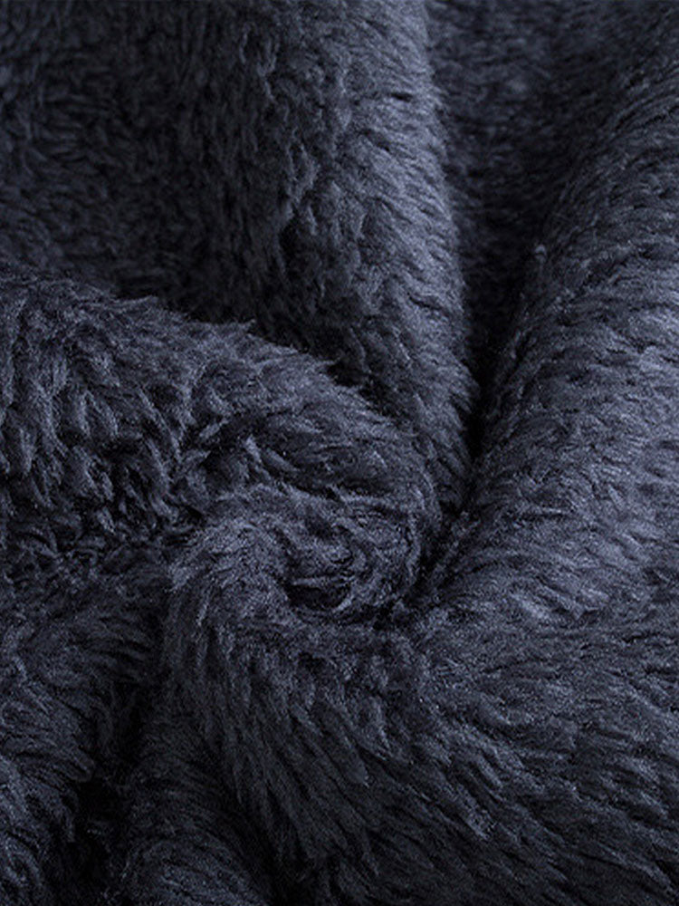 Langärmliger Kapuzenpullover