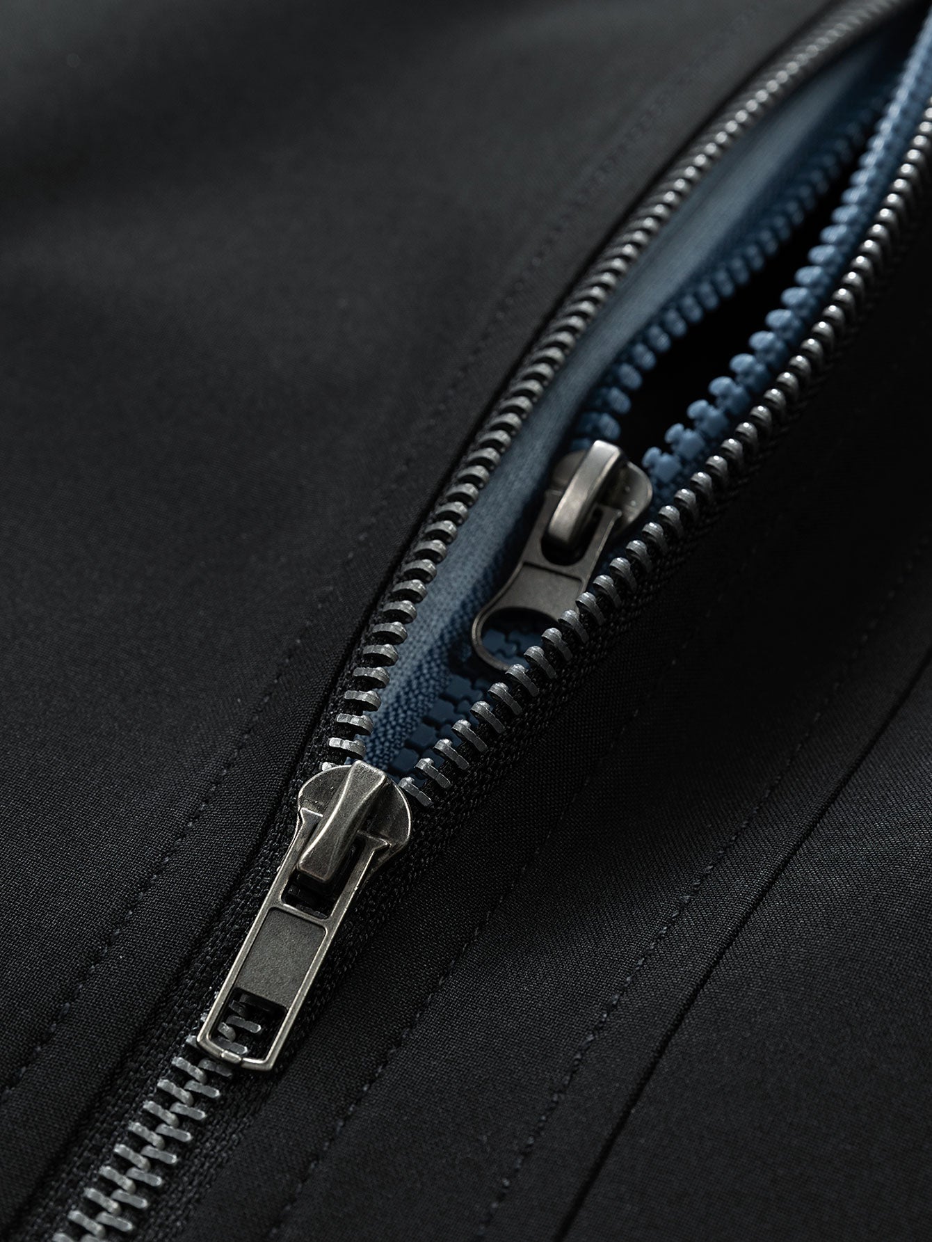 Kontrast 2 in 1 Kapuzen-Bomberjacke