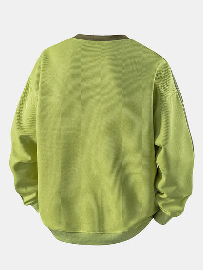 Gestreiftes Waffel-Sweatshirt mit Rundhalsausschnitt für einen lässigen Look