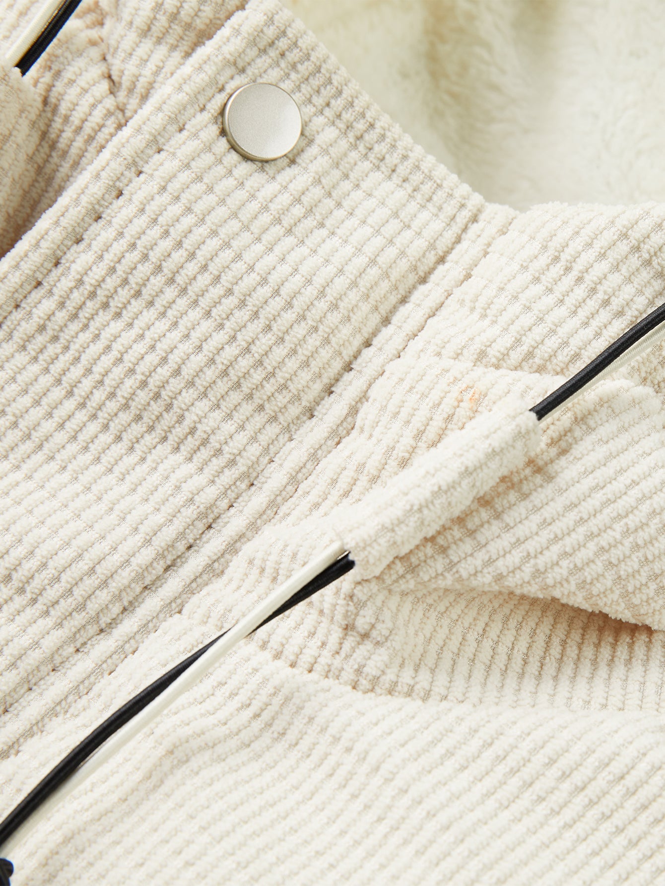 Teddygefütterter Corduroy Steppmantel mit Kapuze