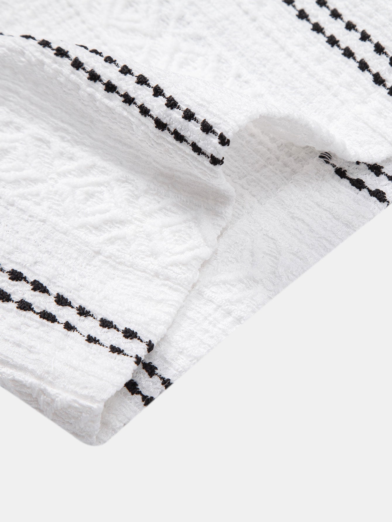 Gestreiftes Jacquard-Hemd mit Knöpfen und gerade geschnittene Leinenhose