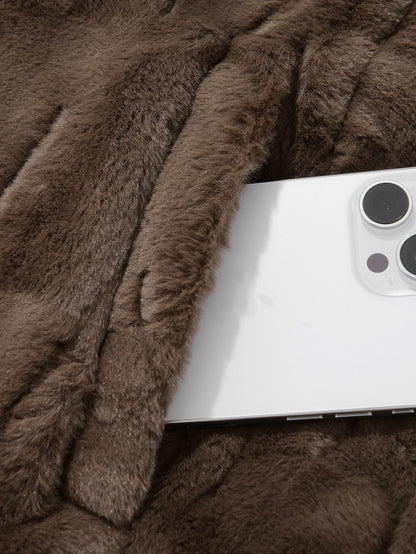 Reverskragen-Jacke aus Kunstpelz