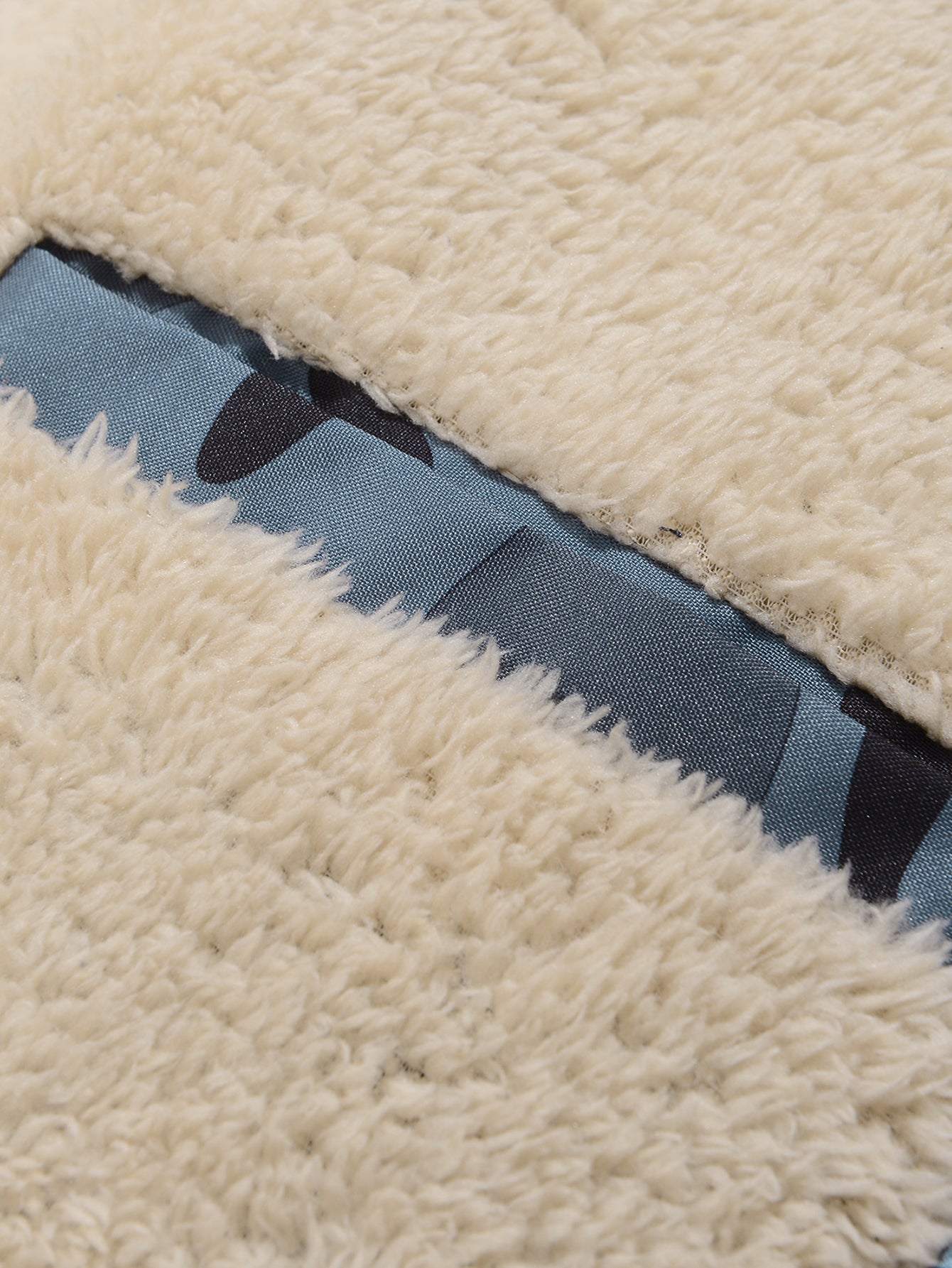 Camouflage Reißverschlussjacke mit Teddy-Futter