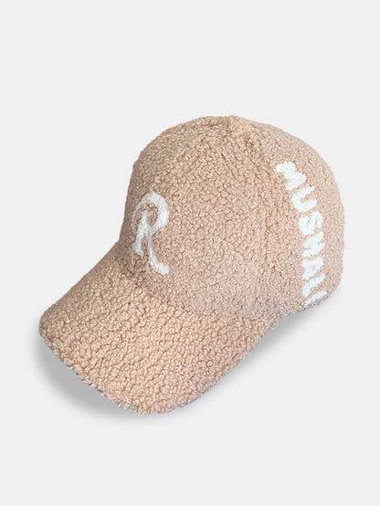 Bestickte R Plüsch Baseballkappe - Warme Dekoration