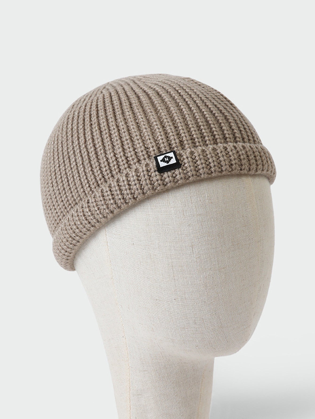 Gemütliche Unisex-Winterstrickmütze in verschiedenen Farben