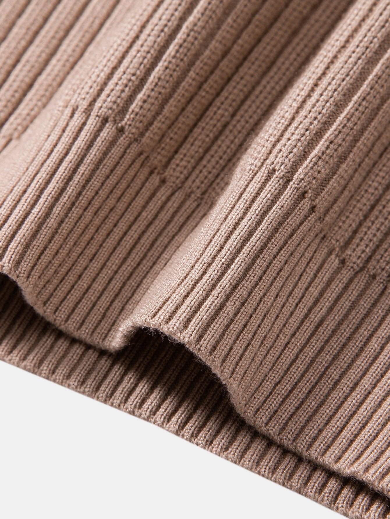 Gerippter Pullover mit Henley-Ausschnitt