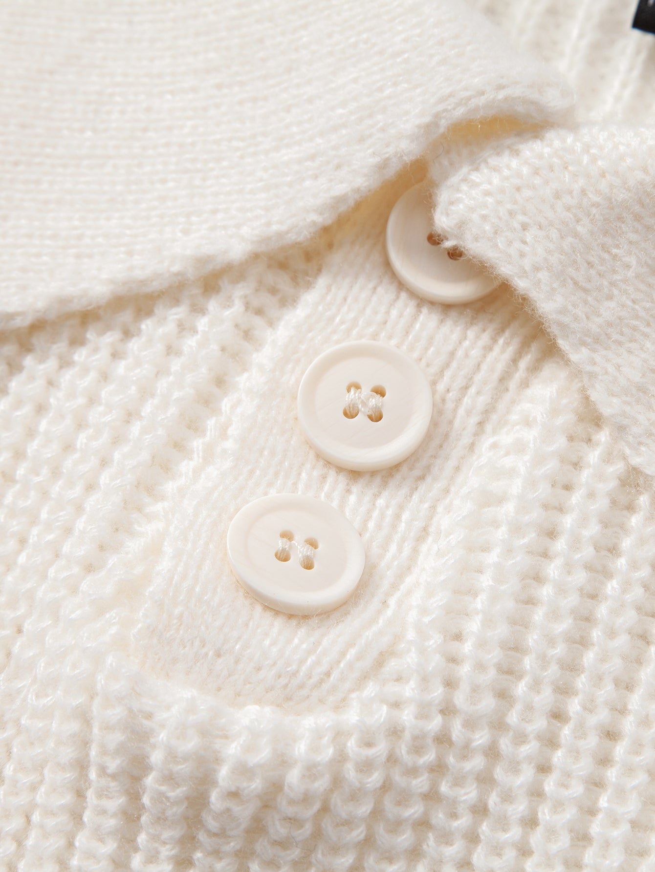 Langärmliges strukturiertes Strick-Polohemd