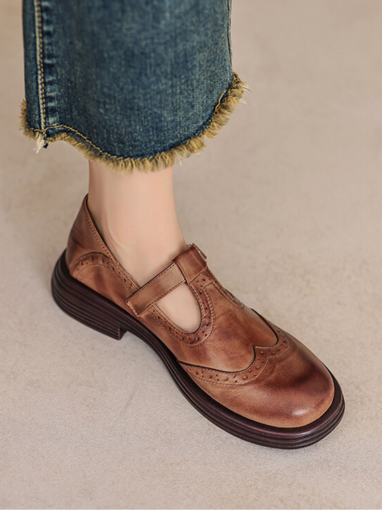 LARA VINTAGE MARY JANE FLATS