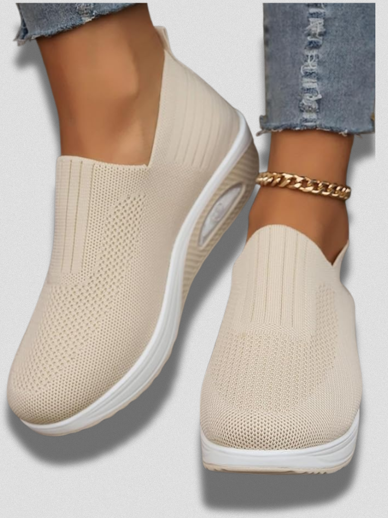 ADRIENNE WANDERSCHUHE