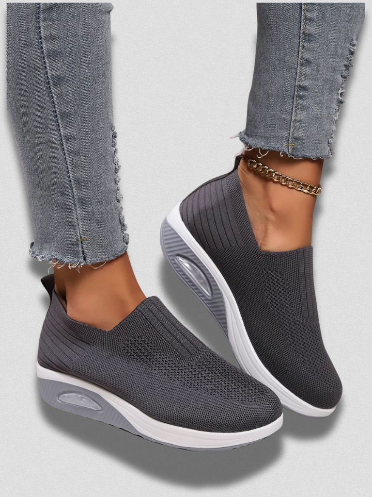 ADRIENNE WANDERSCHUHE