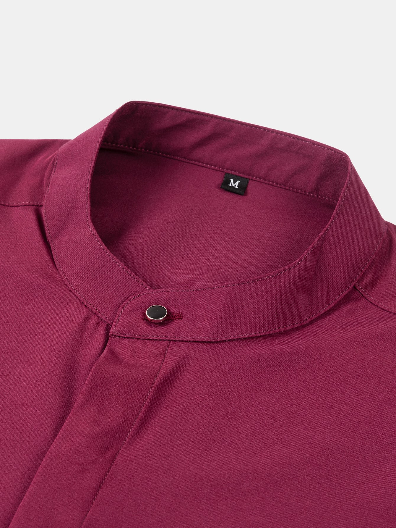 Stehkragenhemd mit verdeckter Knopfleiste und bügelfreier Pflege