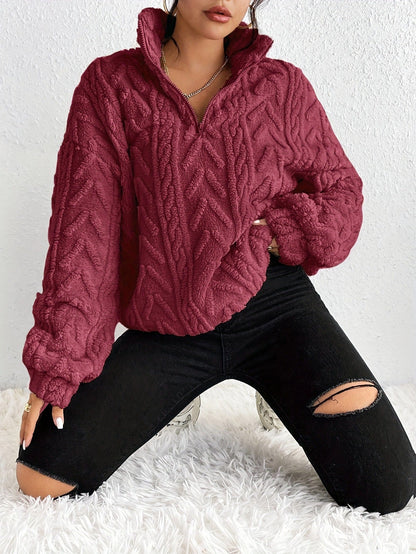 Aila - Flauschiger Zip-Pullover