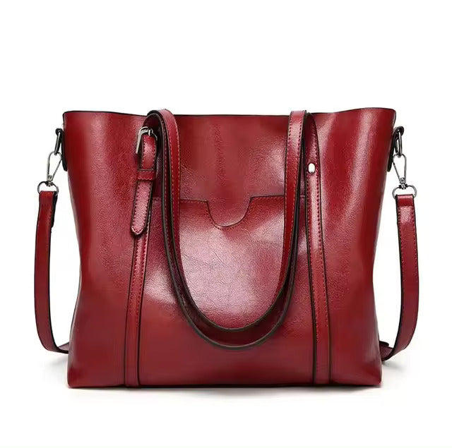 Clara - Elegante Leder-Schultertasche