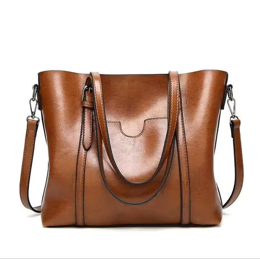 Clara - Elegante Leder-Schultertasche