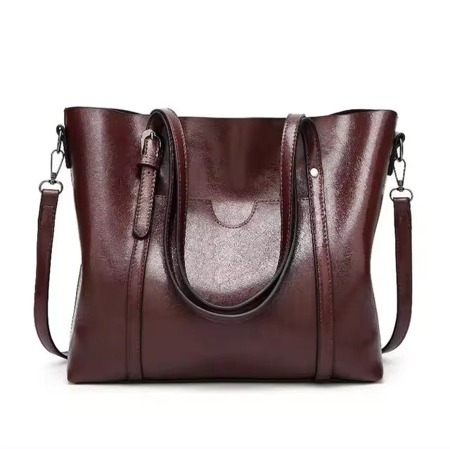 Clara - Elegante Leder-Schultertasche