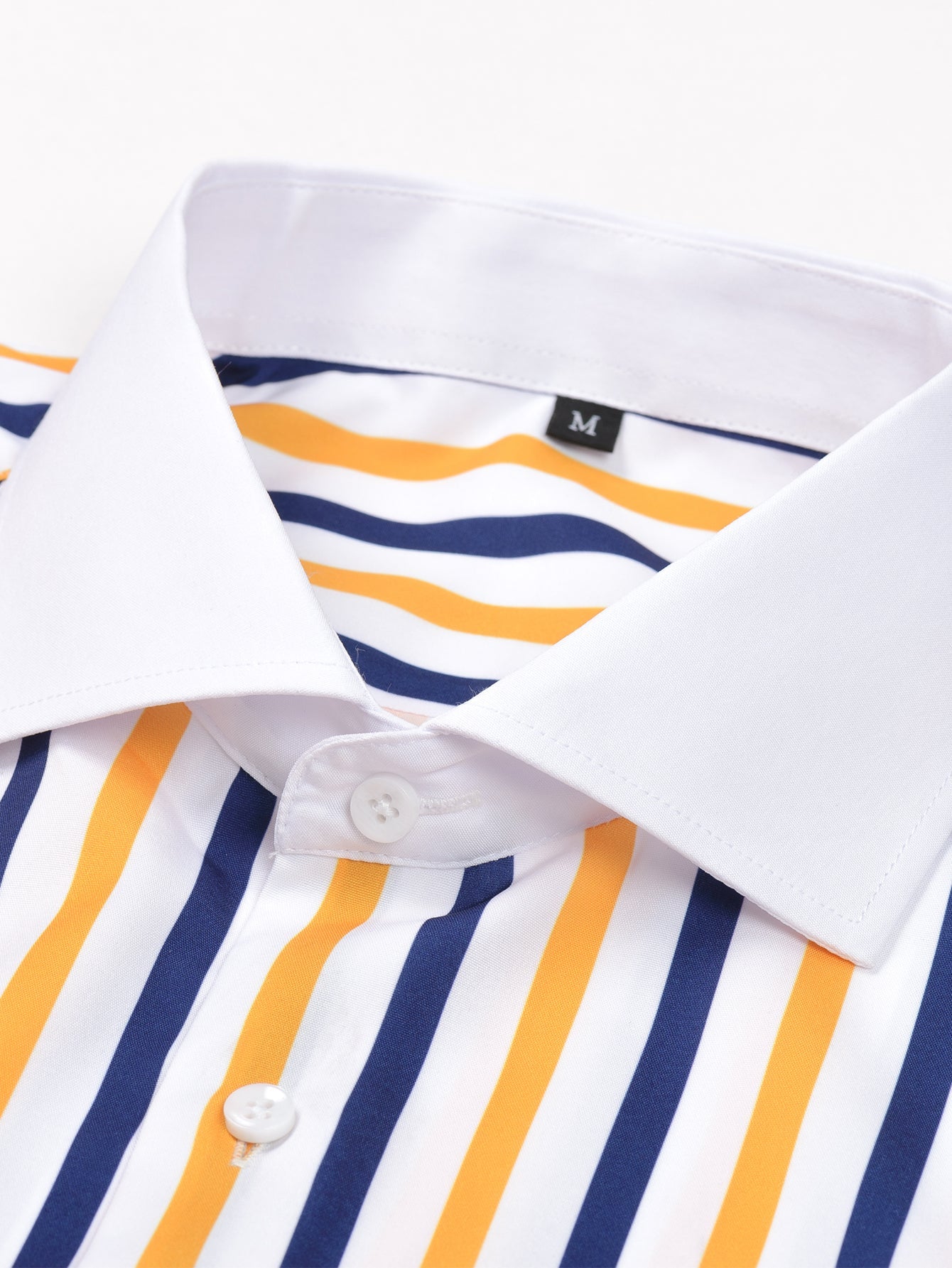 Gestreiftes Langarmhemd mit Knöpfen in Winchester-Design